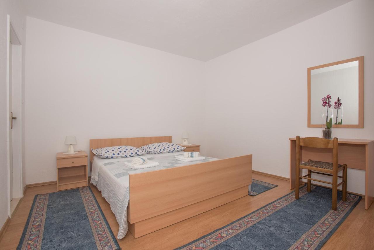 Apartman Pinto Макарска Экстерьер фото